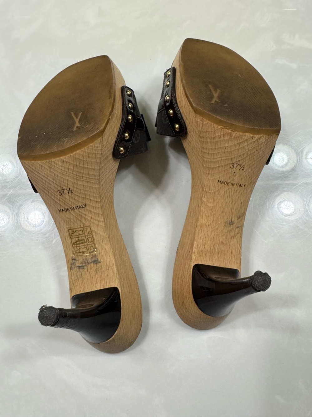 LOUIS VUITTON Monogram Brown Bow Wooden Clog Sandals - Picture 10 of 12